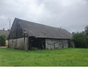 2.attēls: Vidi degradējoša saimniecības ēka